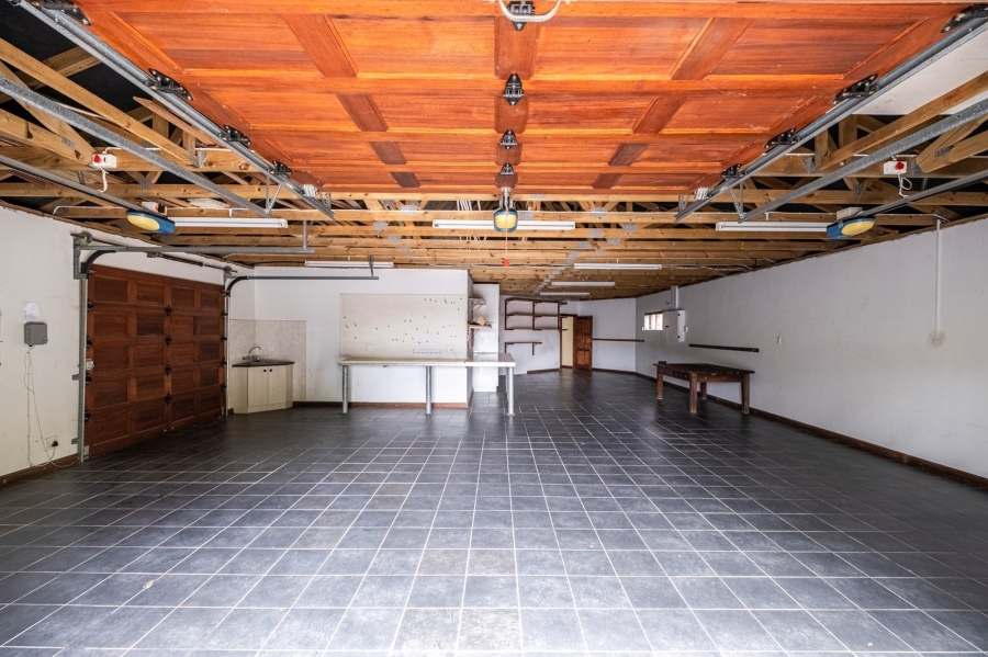 To Let 4 Bedroom Property for Rent in Amsterdamhoek Eastern Cape